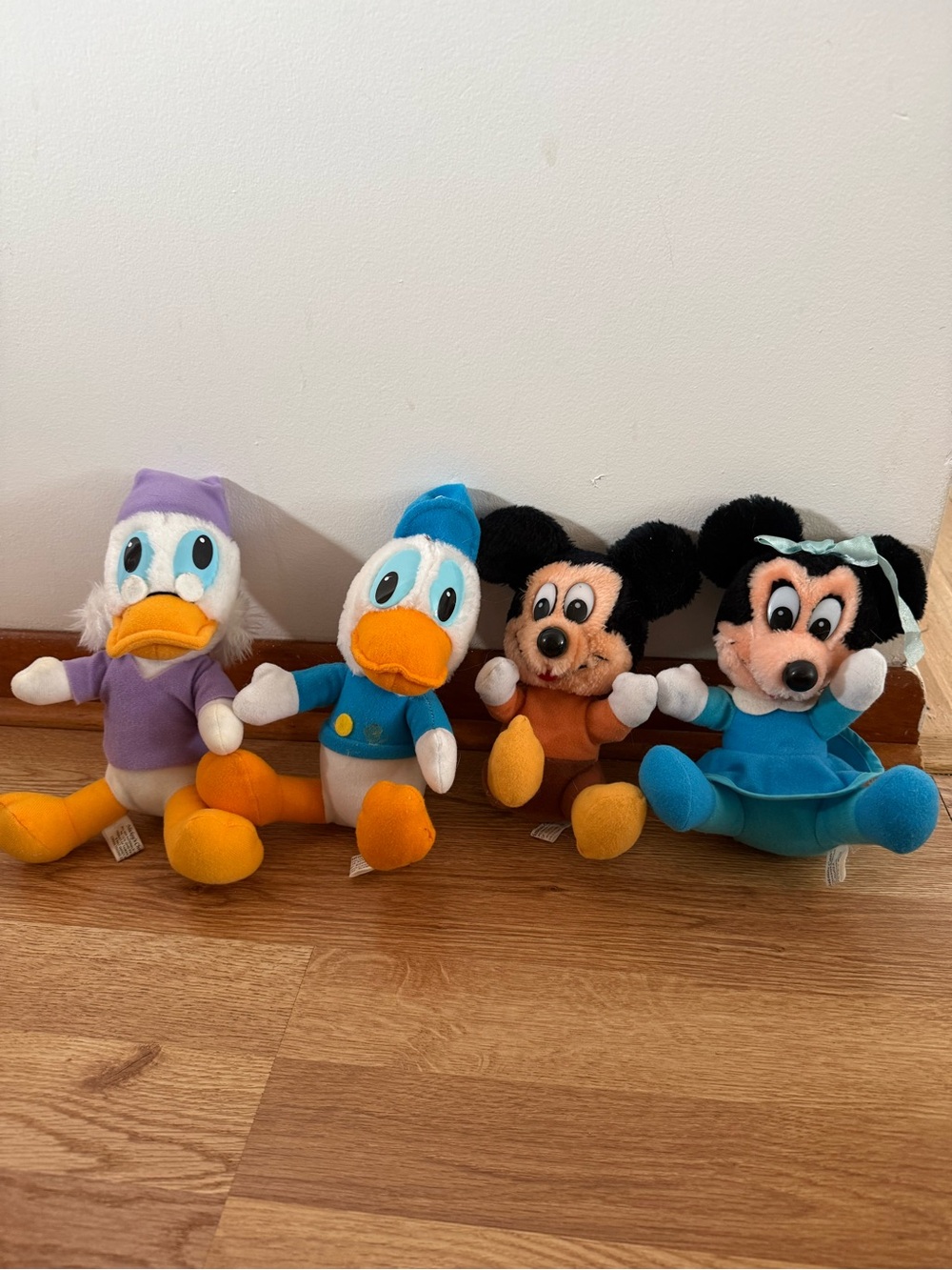 Vintage Disney Mickey's Christmas Carol Stuffed Plush Hardees Toys Set of 4 1984